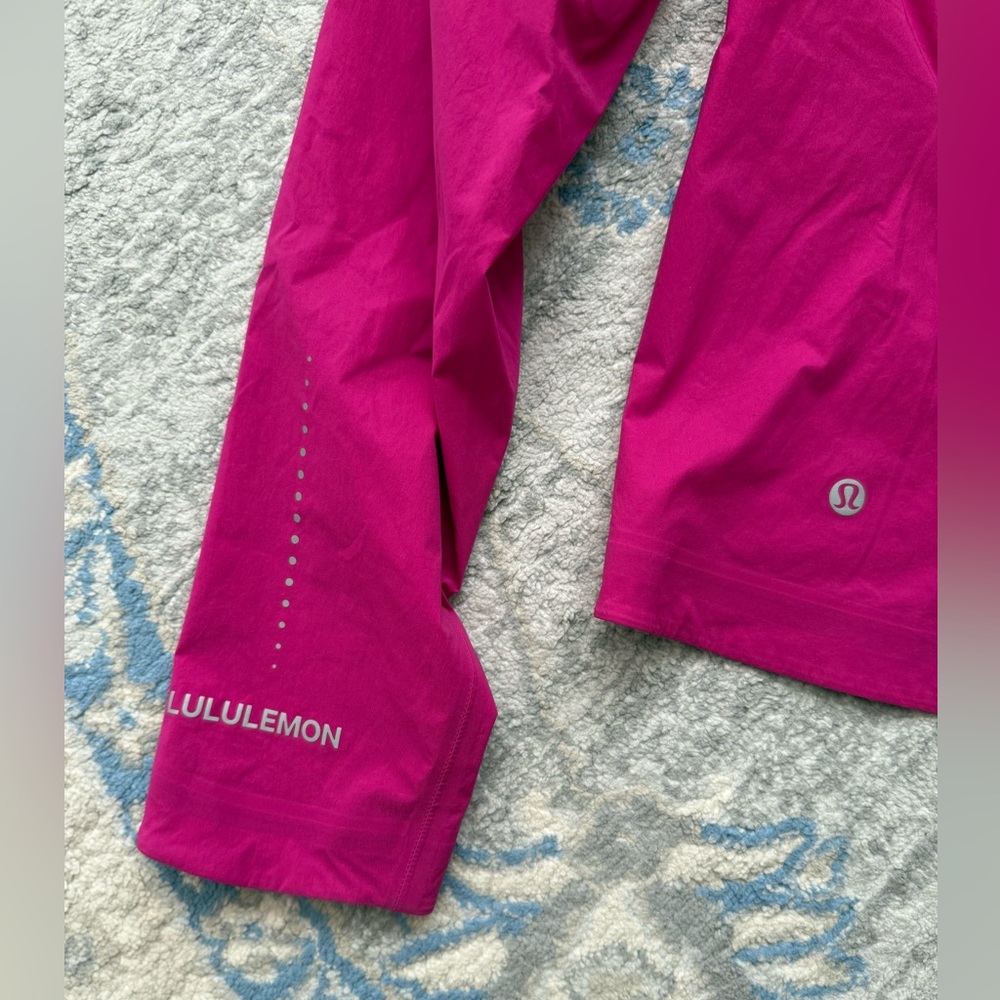 Lululemon Fast and Free Windbreaker Ripened Raspberry - Picture 8 of 11